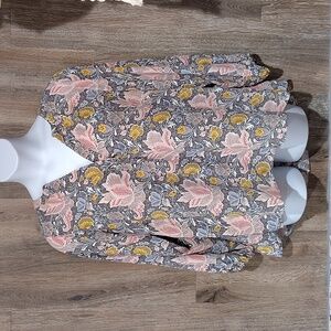 TTAHARI Floral V-Neck Blouse